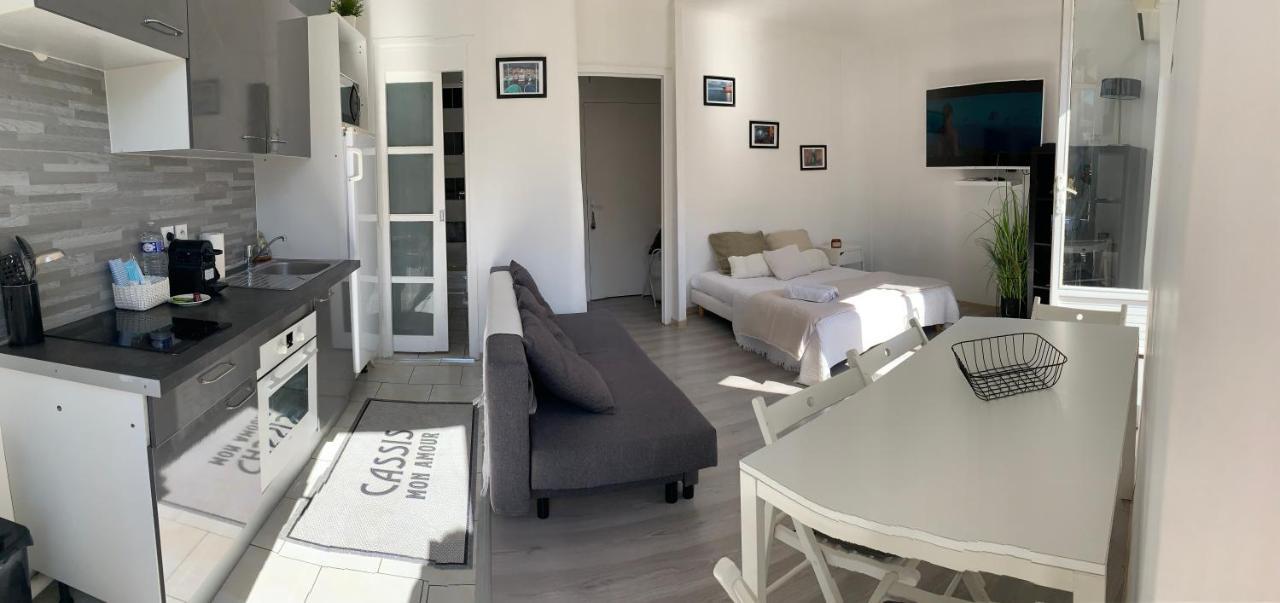 Au Coeur Du Village Joli Studio Cassis Dış mekan fotoğraf